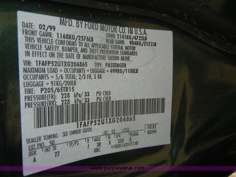 image for item D4158 1999 Ford Taurus LX