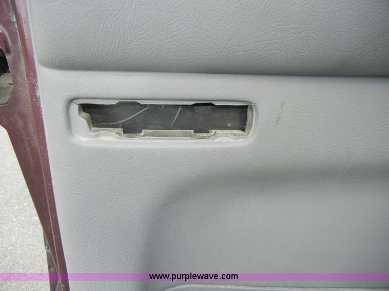 image for item D4249 1998 Chevrolet Astro van