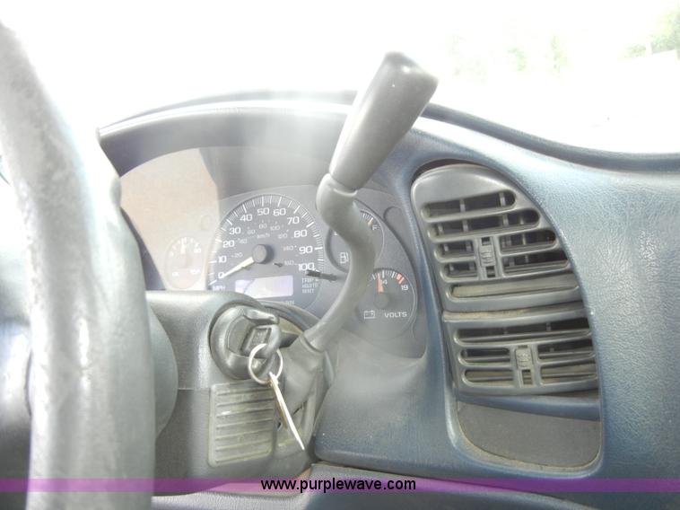 image for item D4249 1998 Chevrolet Astro van