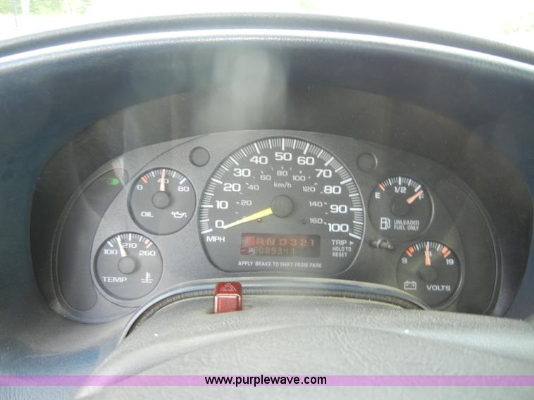 image for item D4249 1998 Chevrolet Astro van