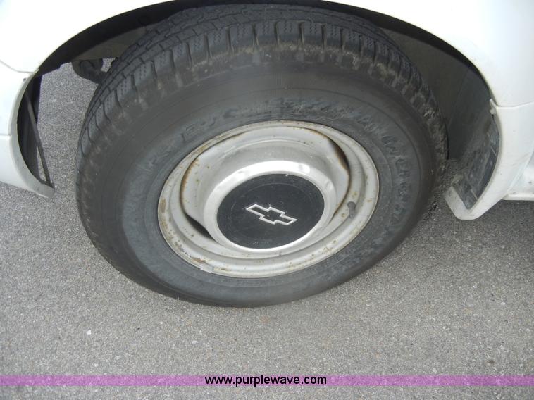 image for item D4249 1998 Chevrolet Astro van