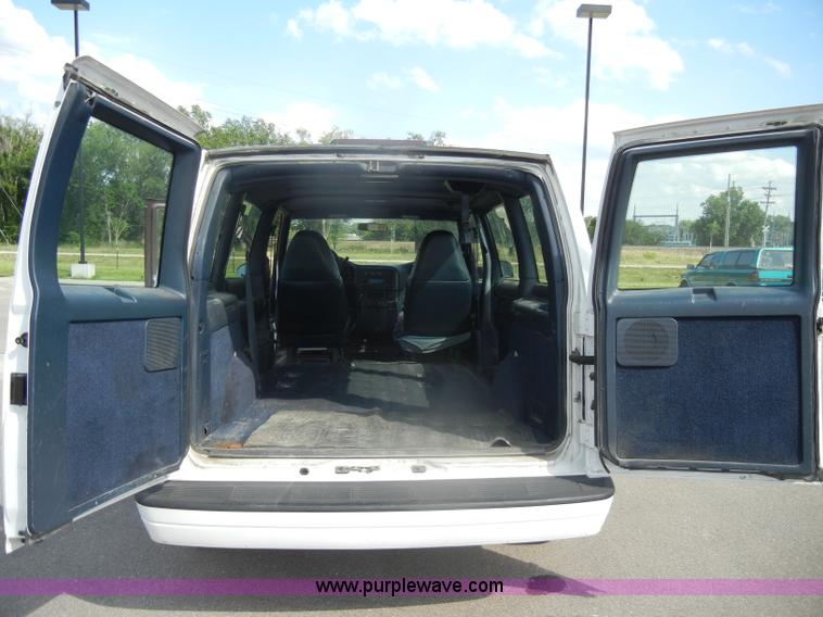 image for item D4249 1998 Chevrolet Astro van