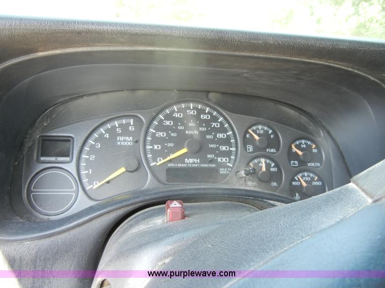 image for item D4252 2001 Chevrolet Silverado K1500 extended cab pickup truck