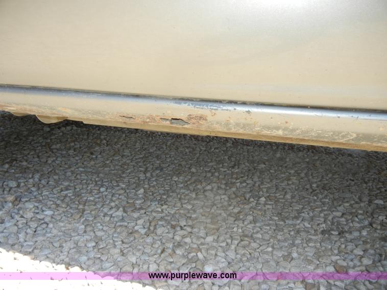 image for item D4252 2001 Chevrolet Silverado K1500 extended cab pickup truck