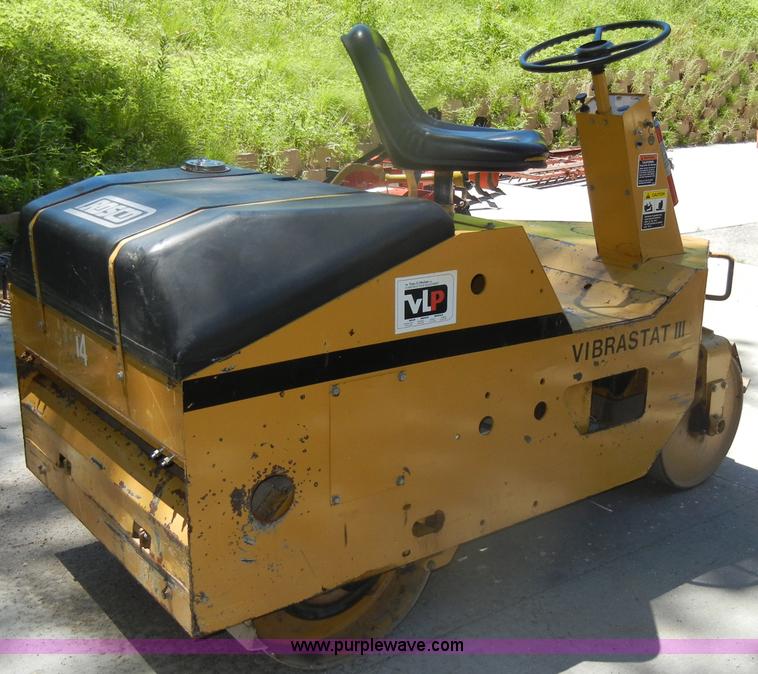 image for item D4268 1996 Roscoe Vibrastat III compaction roller