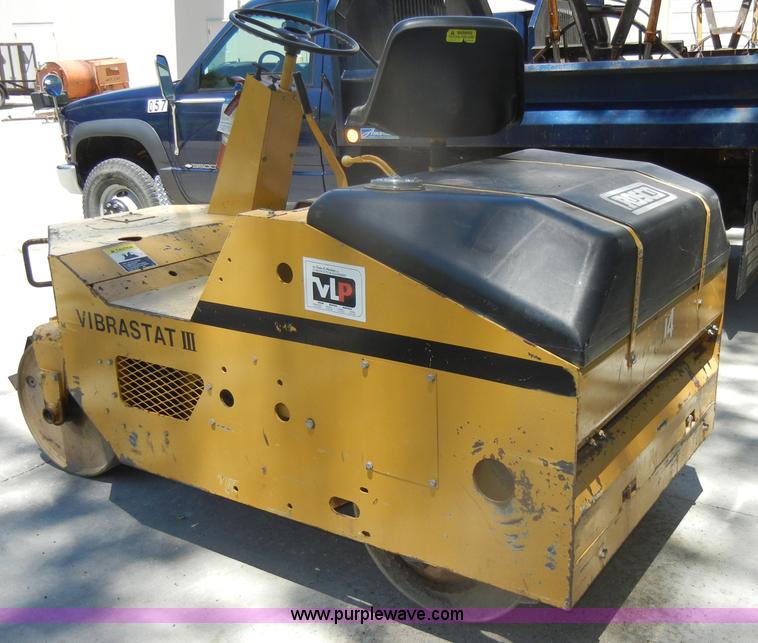image for item D4268 1996 Roscoe Vibrastat III compaction roller