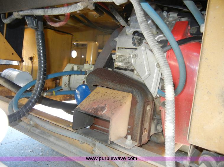 image for item D4268 1996 Roscoe Vibrastat III compaction roller