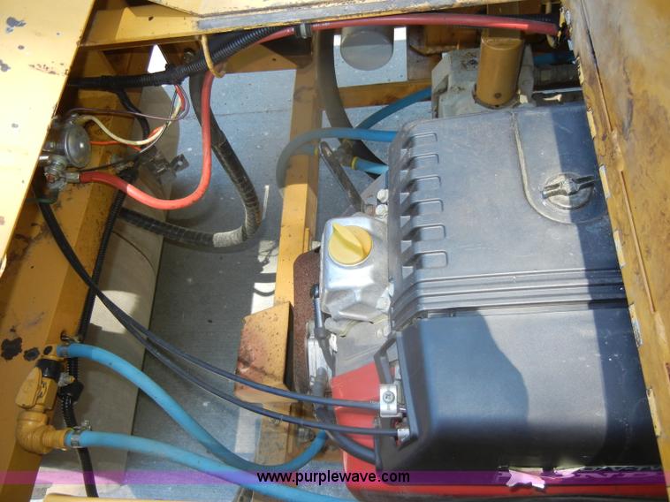 image for item D4268 1996 Roscoe Vibrastat III compaction roller