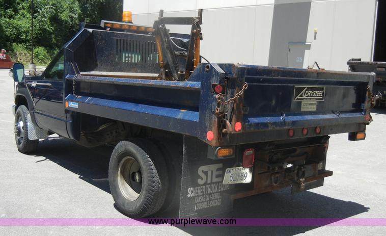 image for item D4269 1999 Chevrolet K3500 Silverado pickup truck