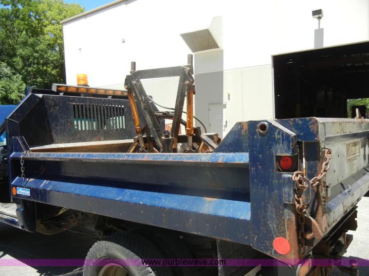 image for item D4269 1999 Chevrolet K3500 Silverado pickup truck