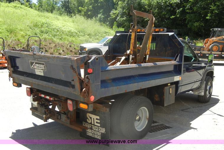 image for item D4270 1999 Chevrolet K3500 Silverado pickup truck