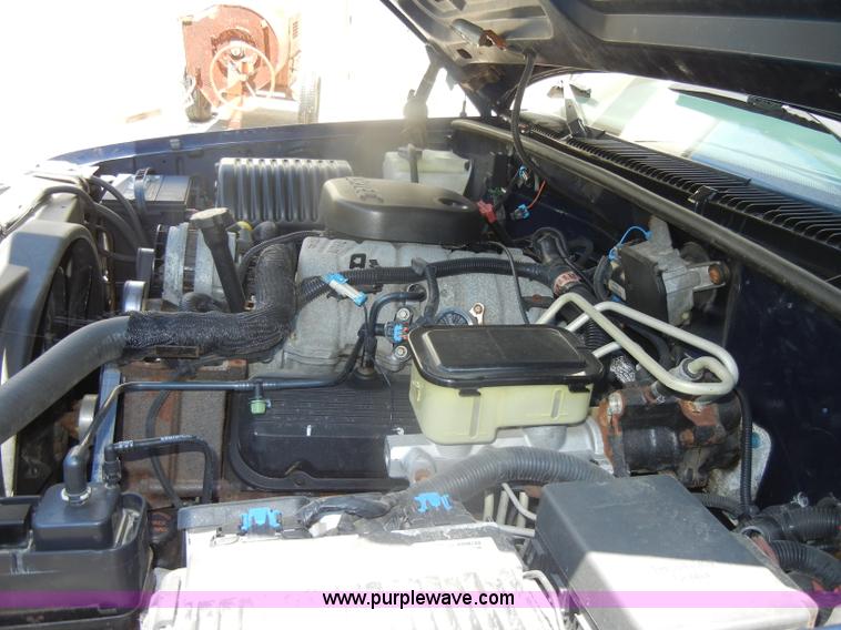 image for item D4270 1999 Chevrolet K3500 Silverado pickup truck