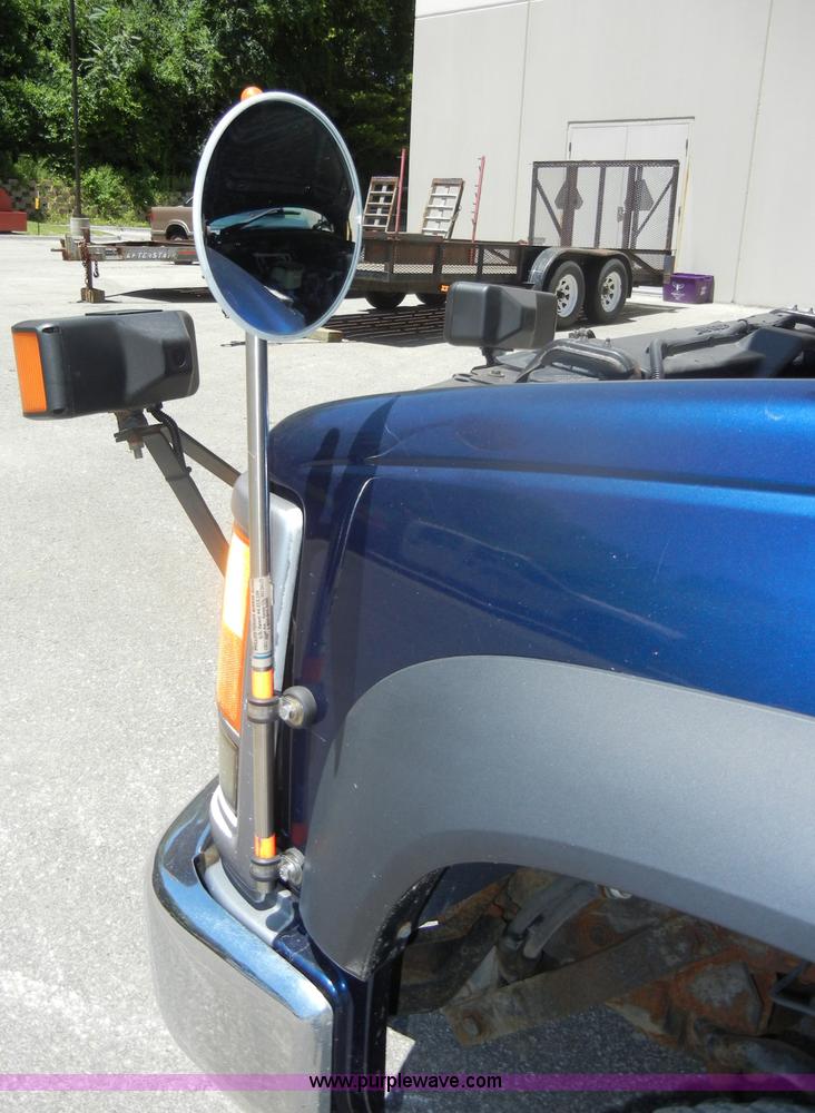 image for item D4270 1999 Chevrolet K3500 Silverado pickup truck