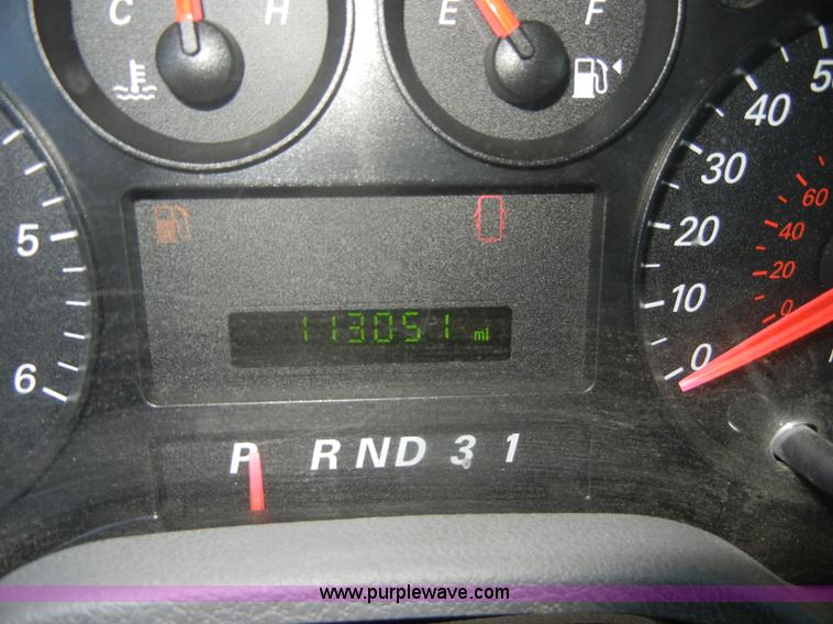 image for item D4271 2007 Ford Freestar SE mini van