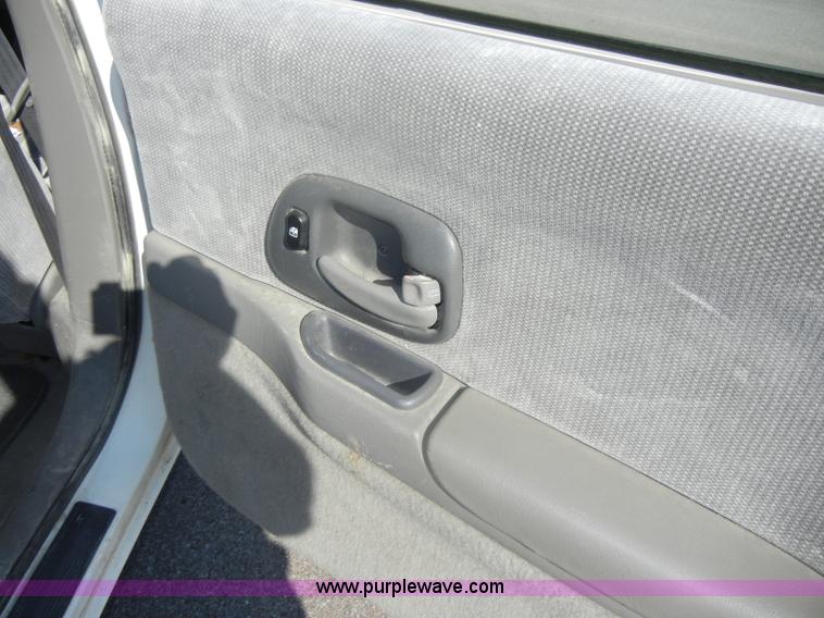 image for item D4272 2001 Chevrolet Lumina