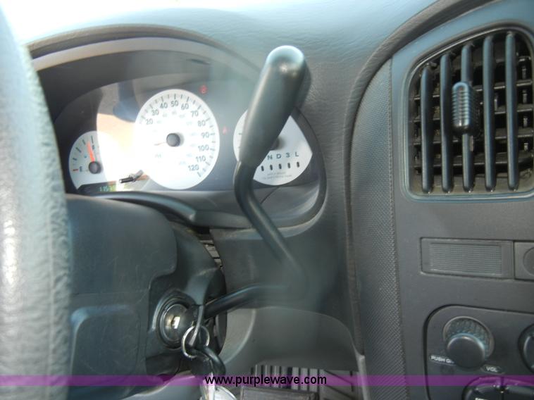 image for item D4274 2006 Dodge Grand Caravan mini van