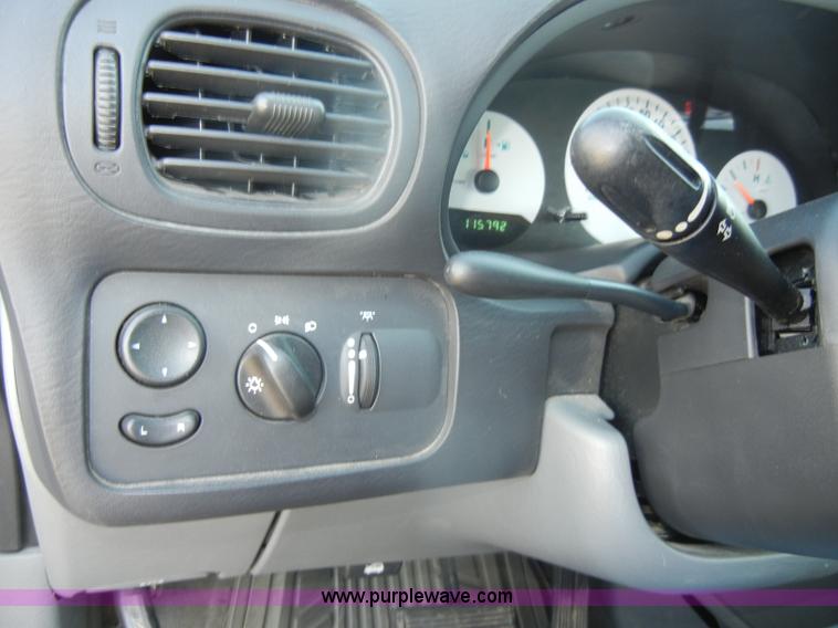 image for item D4274 2006 Dodge Grand Caravan mini van