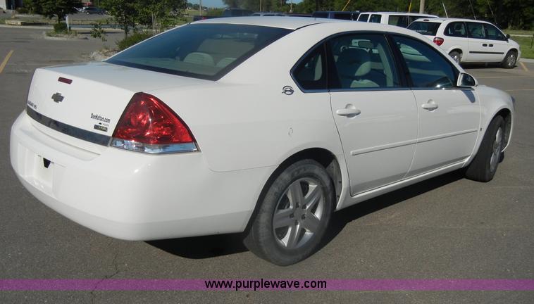 image for item D4275 2007 Chevrolet Impala LS
