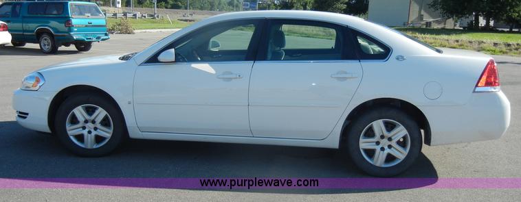 image for item D4275 2007 Chevrolet Impala LS