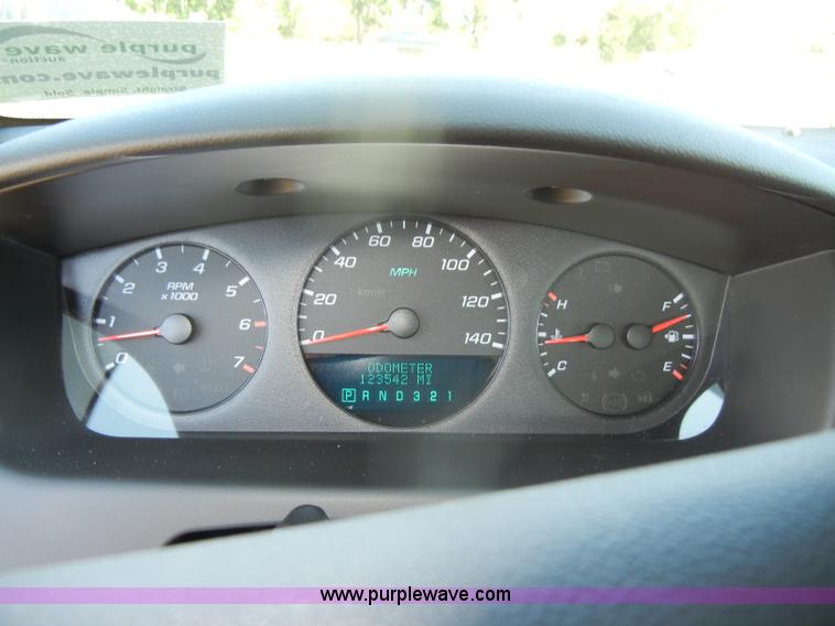 image for item D4275 2007 Chevrolet Impala LS