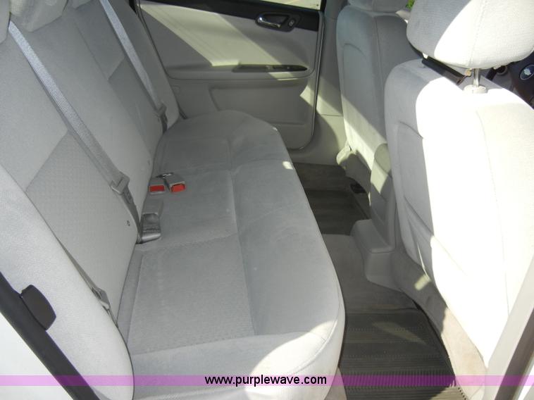 image for item D4275 2007 Chevrolet Impala LS
