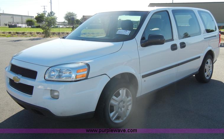 image for item D4276 2007 Chevrolet Uplander LS