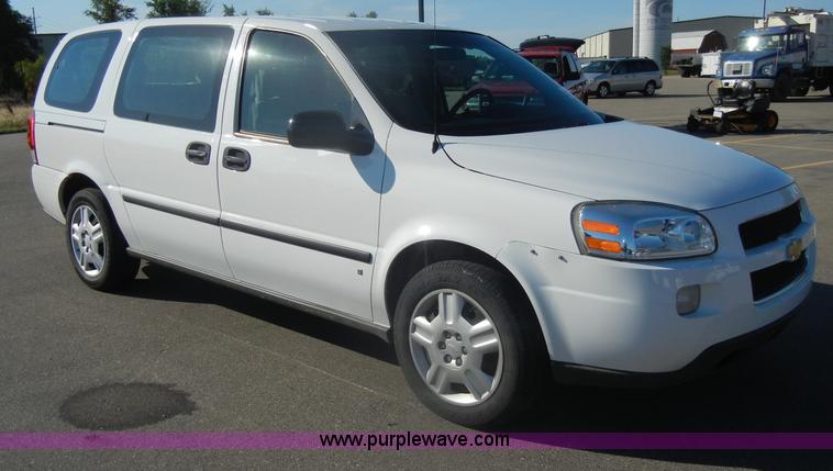 image for item D4276 2007 Chevrolet Uplander LS
