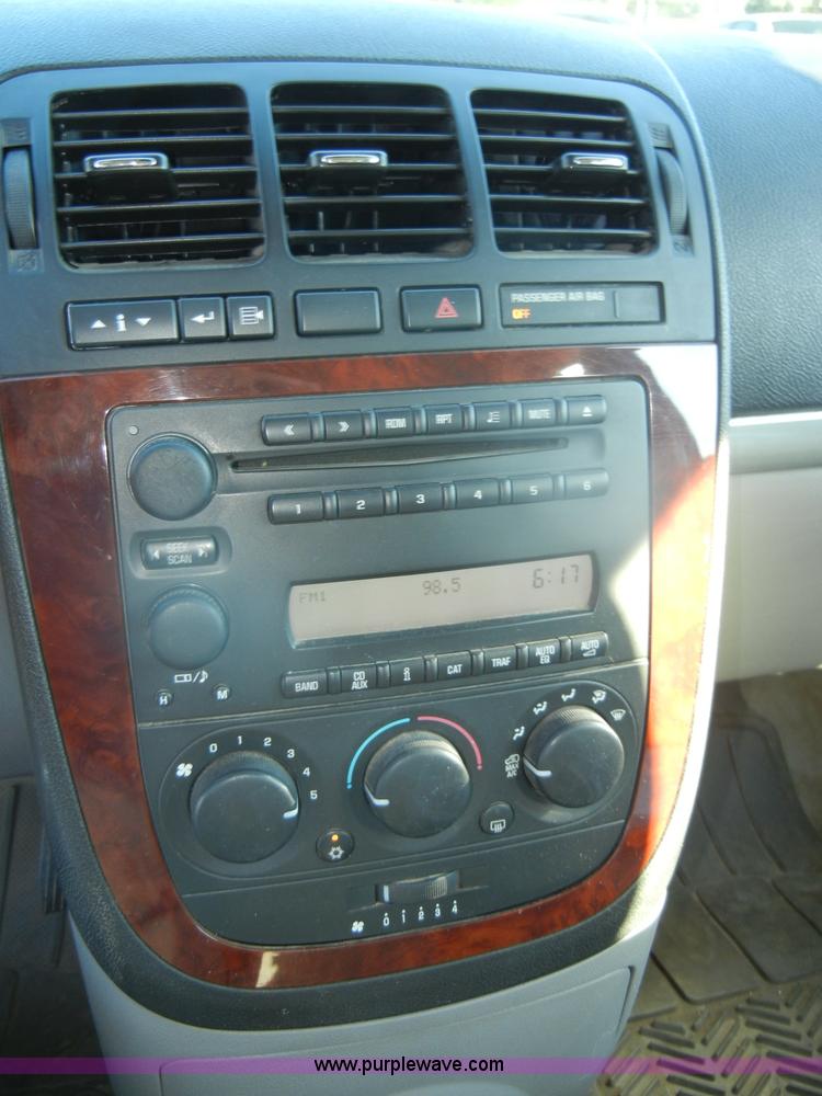 image for item D4276 2007 Chevrolet Uplander LS