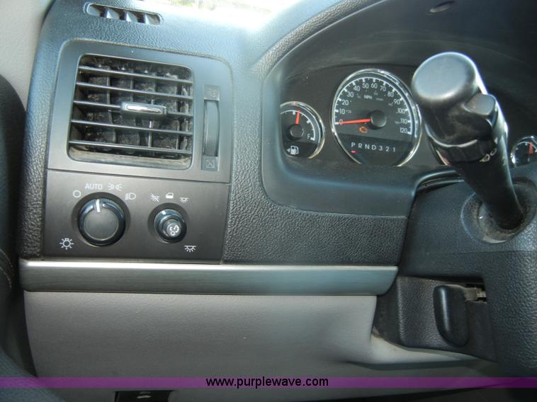 image for item D4276 2007 Chevrolet Uplander LS