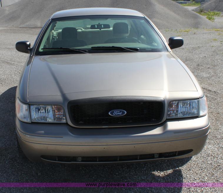 image for item D5100 2006 Ford Crown Victoria Police Interceptor