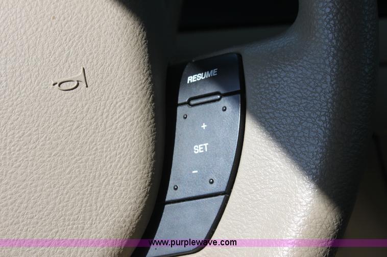 image for item D5100 2006 Ford Crown Victoria Police Interceptor