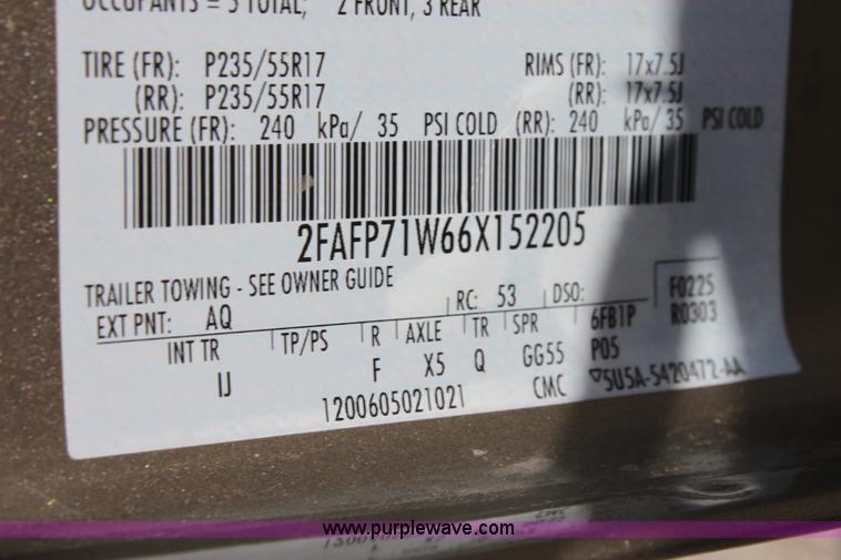 image for item D5100 2006 Ford Crown Victoria Police Interceptor