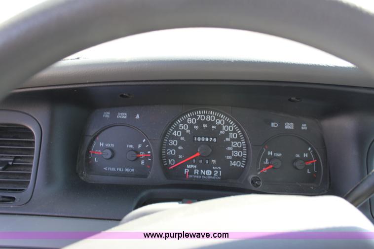 image for item D5101 2005 Ford Crown Victoria Police Interceptor