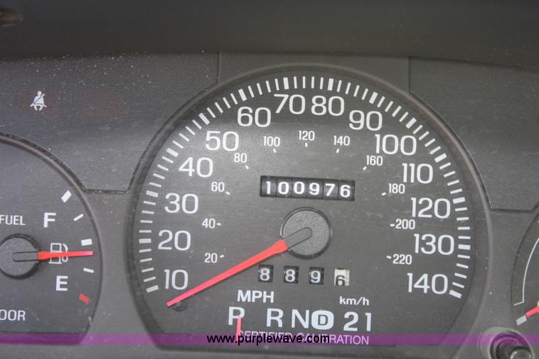 image for item D5101 2005 Ford Crown Victoria Police Interceptor