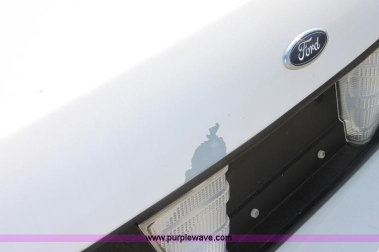 image for item D5101 2005 Ford Crown Victoria Police Interceptor