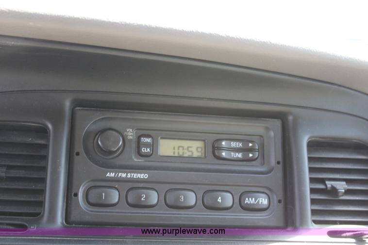 image for item D5104 2006 Ford Crown Victoria Police Interceptor