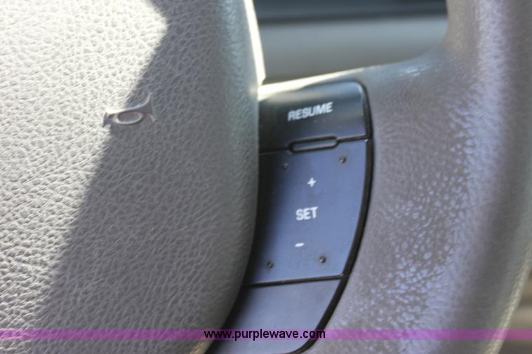 image for item D5104 2006 Ford Crown Victoria Police Interceptor