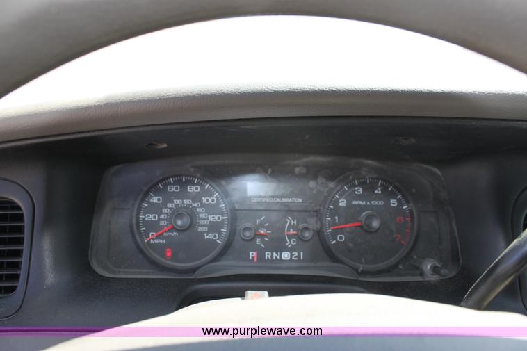 image for item D5104 2006 Ford Crown Victoria Police Interceptor
