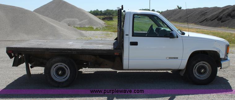 image for item D5105 1998 Chevrolet Cheyenne 2500 flatbed pickup truck