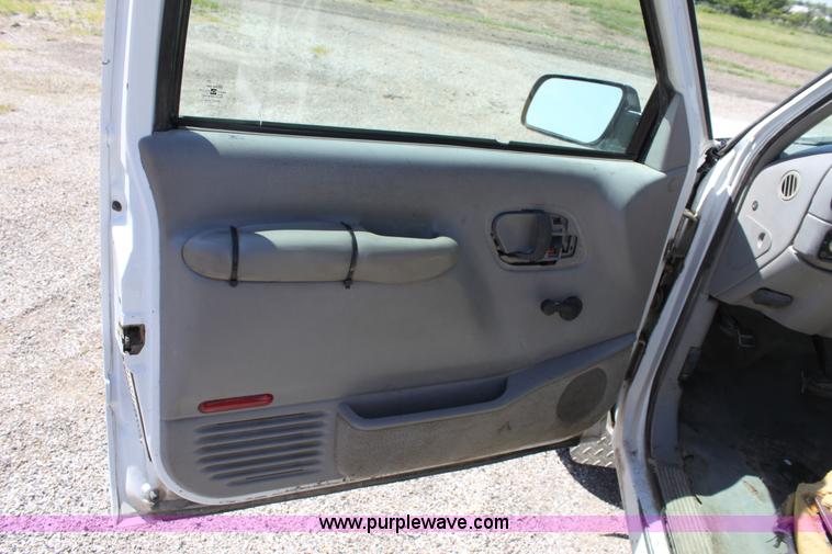 image for item D5105 1998 Chevrolet Cheyenne 2500 flatbed pickup truck