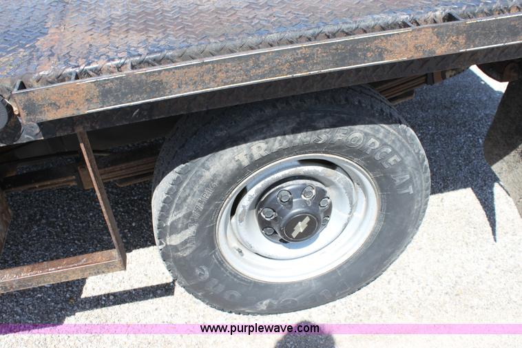 image for item D5105 1998 Chevrolet Cheyenne 2500 flatbed pickup truck