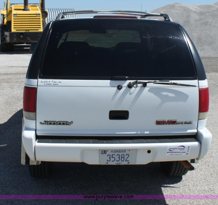 image for item D5106 1997 GMC Jimmy SL SUV