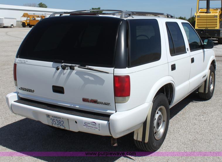 image for item D5106 1997 GMC Jimmy SL SUV