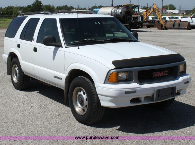 image for item D5106 1997 GMC Jimmy SL SUV
