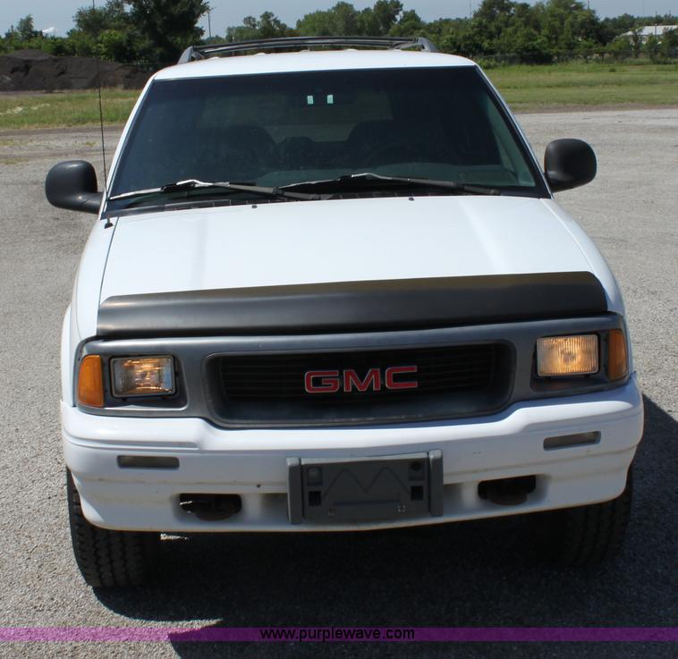 image for item D5106 1997 GMC Jimmy SL SUV