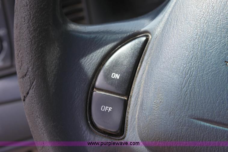 image for item D5117 2002 Ford Crown Victoria Police Interceptor