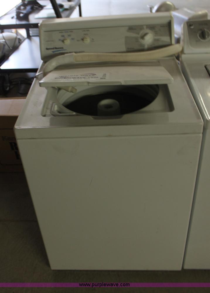 Speed Queen heavy duty washer in Wichita, KS Item D5144 sold Purple