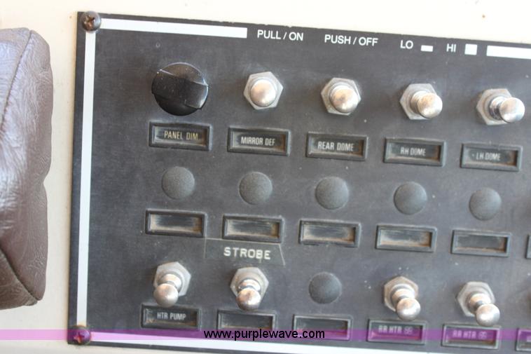 image for item D5188 1994 Blue Bird school bus