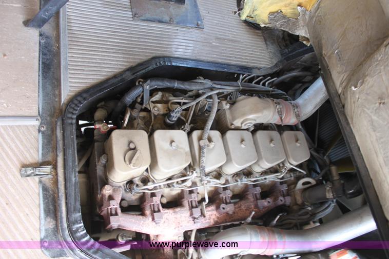 image for item D5188 1994 Blue Bird school bus