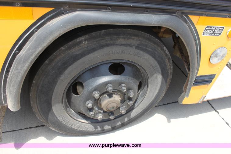 image for item D5188 1994 Blue Bird school bus